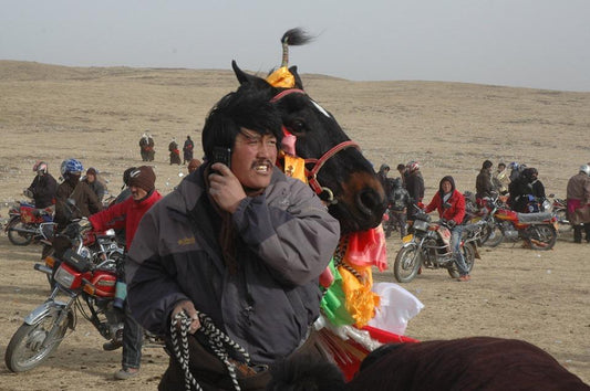 CELLPHONES ON THE PLATEAU