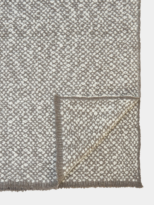 Natural Yak Grey and White