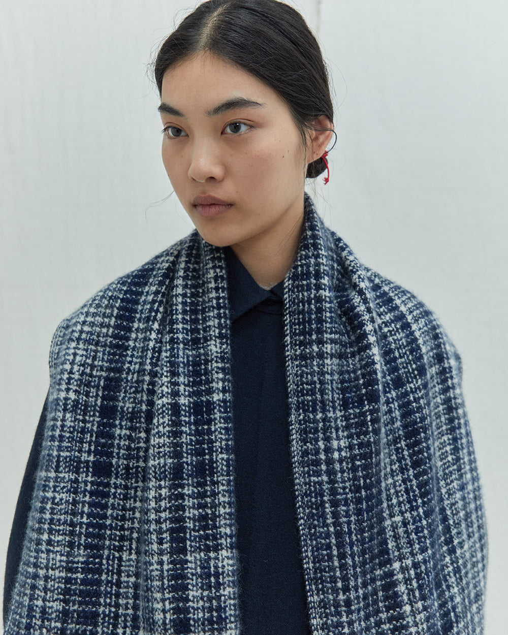 HandspunRiverScarf_StreamBlue_