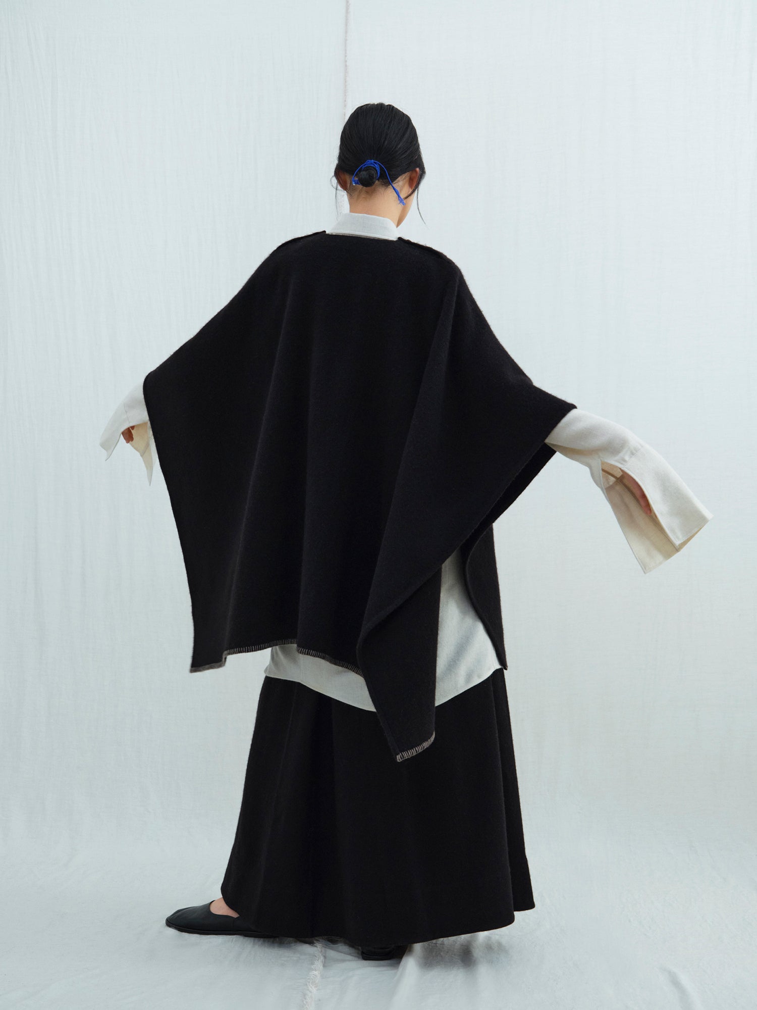 Round-Neck Sleeved Yak Wool Poncho. Luxury Yak Wool Ponchos and