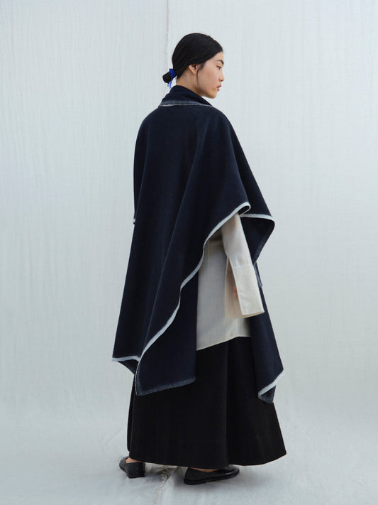 Navy and Natural Yak White