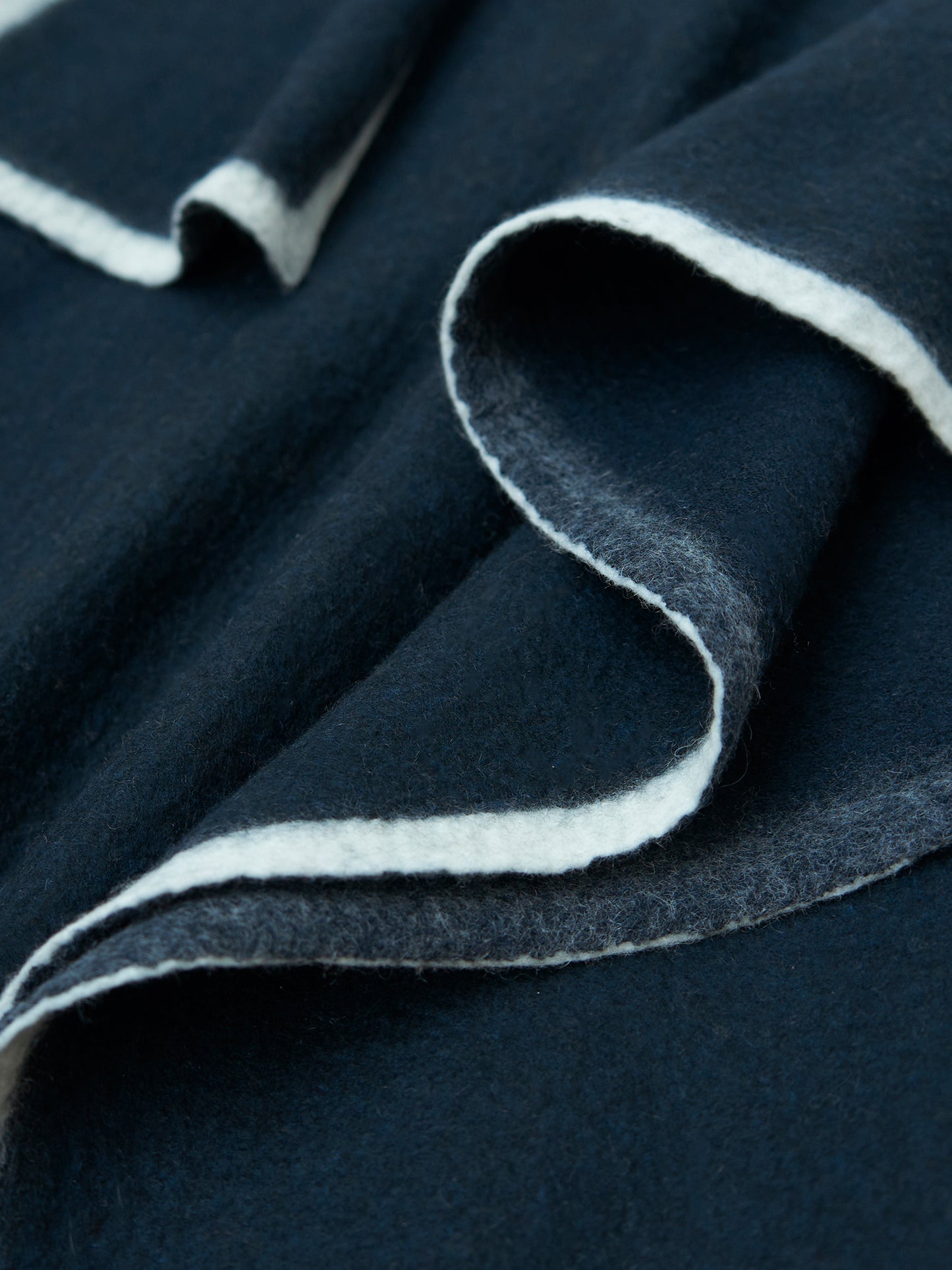 Navy and Natural Yak White