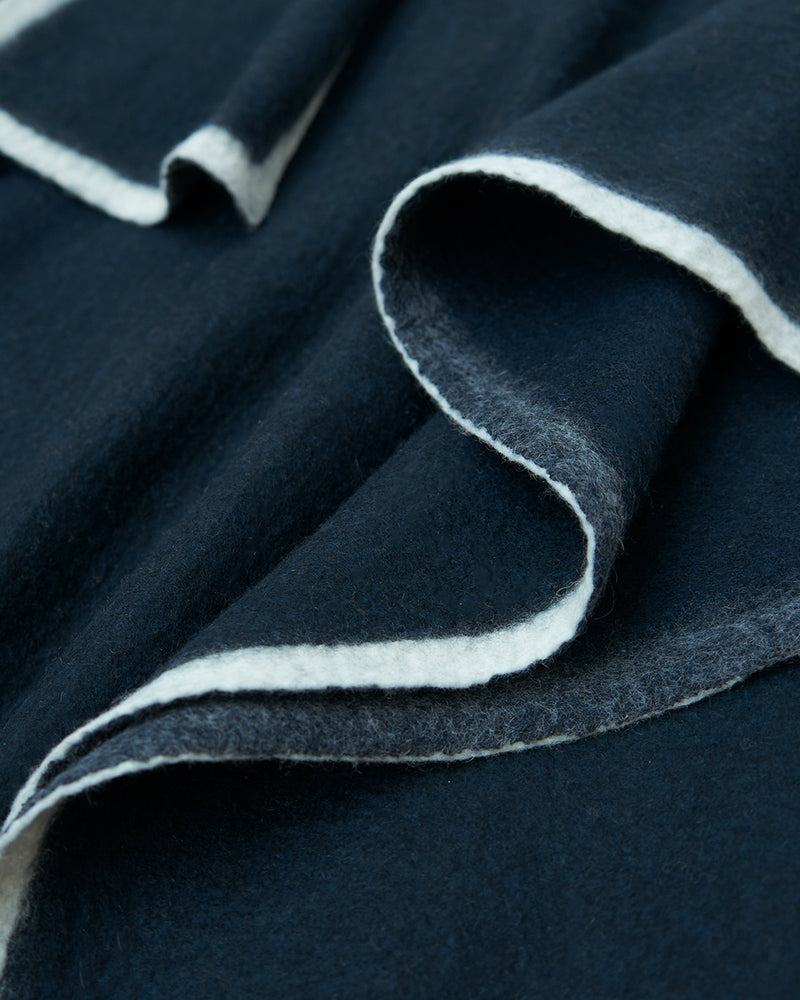 Navy and Natural Yak White