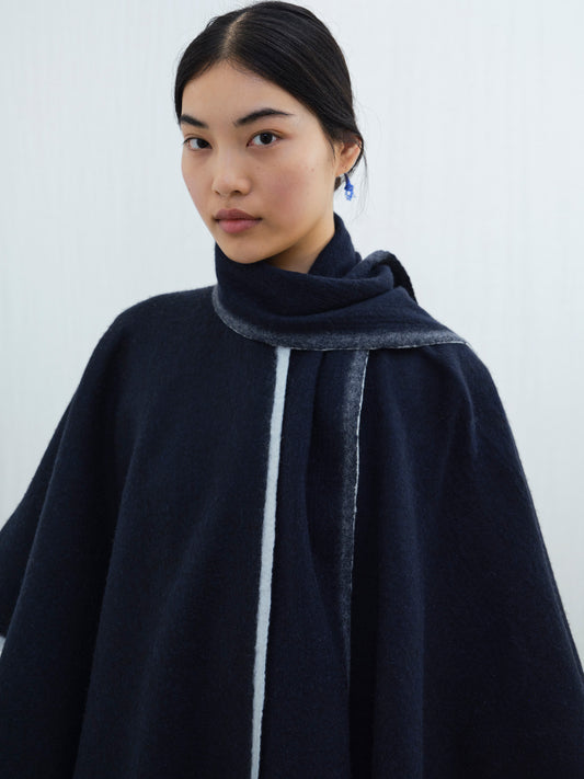 Navy and Natural Yak White