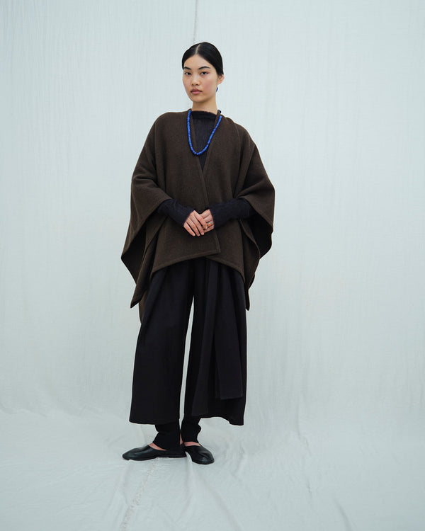 Nomad Seamed Cape