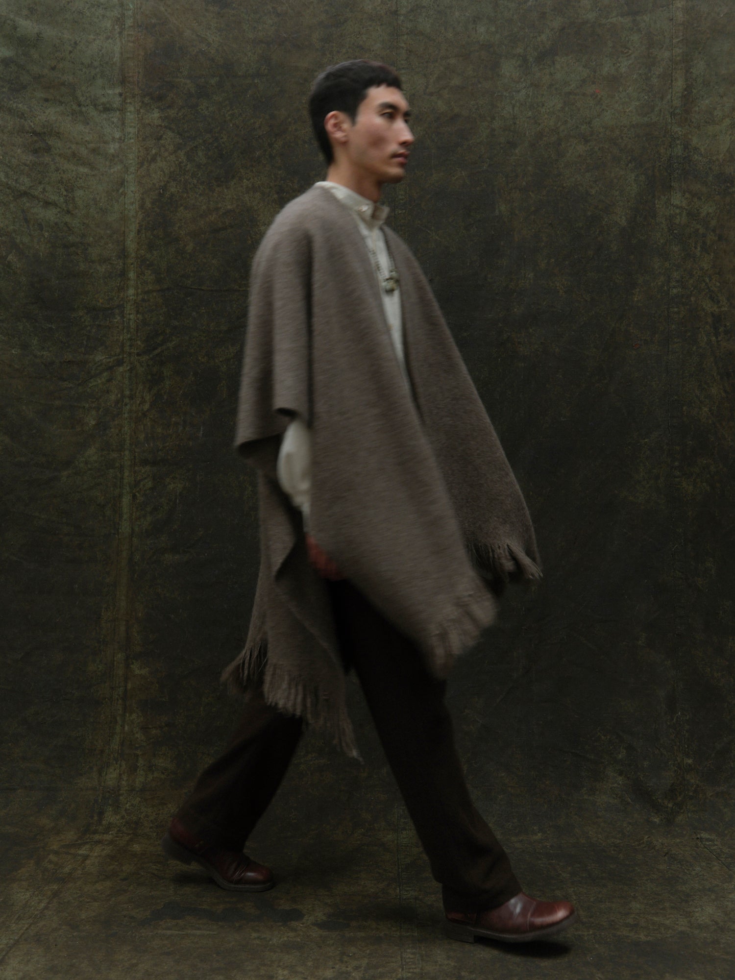 Split Cape. Luxury yak wool capes and ponchos from Norlha Atelier